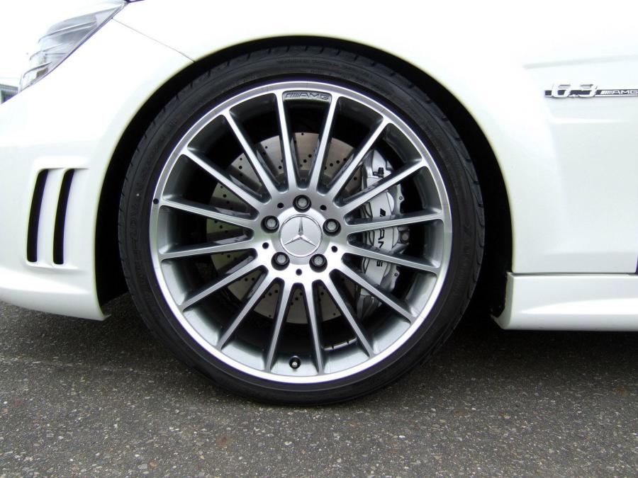  Mercedes-Benz C63 AMG by AVUS Perfomance 2009 года  (фото 8 из 15)
